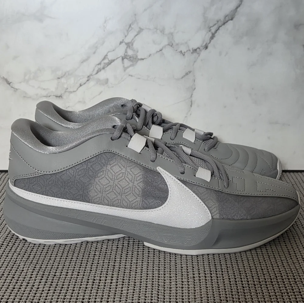 Nike Zoom Freak 5 TB Wolf Grey Mens Athletic Sneakers Shoes 10.5
